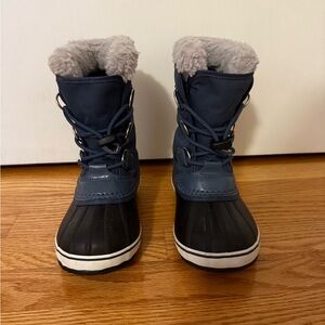 Sorel boys snow boots